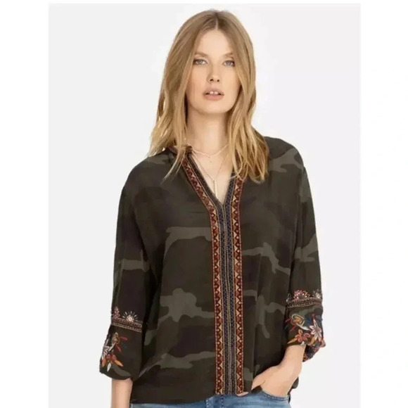 JOHNNY WAS Laila Paris Embroidered Effortless Silk Camo Blouse Top S - Picture 1 of 8